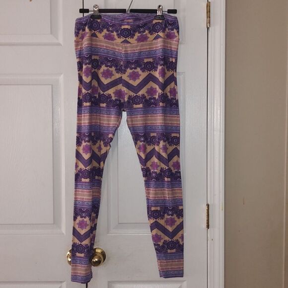 LulaRoe purple peach pink blue  Tall & Curvy leggings    Sz Tall and Curvy - Picture 1 of 6
